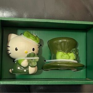 Hello Kitty St Patricks Day Salt and Pepper Shakers